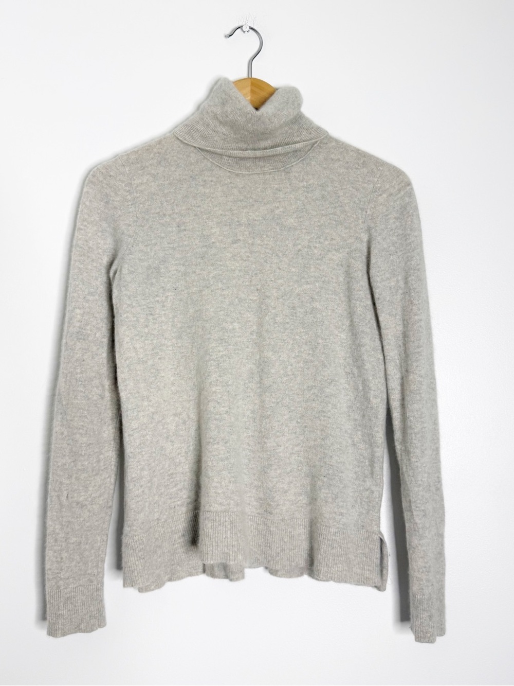 Vince 100% Cashmere Gray Turtleneck Sweater Women’s Medium